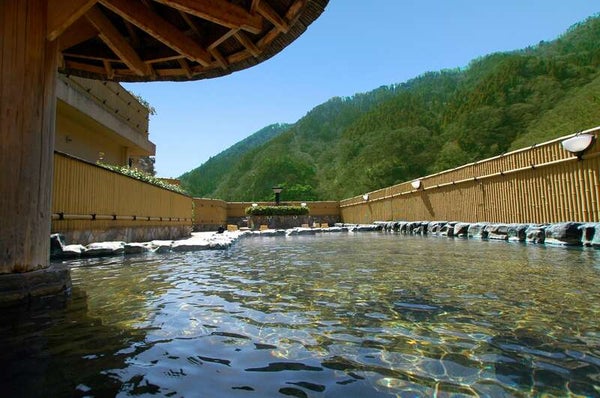 【福井県内発】 岡山名産!白桃食べ放題 と倉敷・蒜山・ 湯原温泉2日間~白桃1箱(3玉持ち帰り付)~3